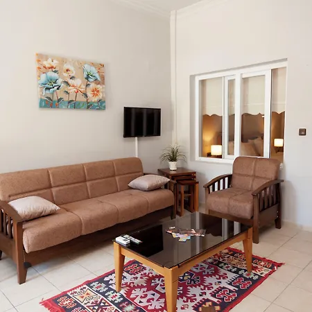 Tokgoz Butik Hotel&apartment מלון דירות 3*