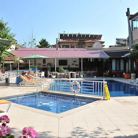 מלון דירות Tokgoz Butik Hotel&apartment אולודניץ